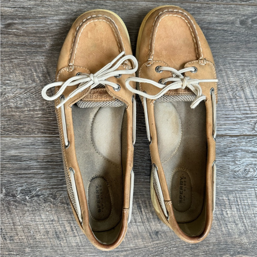Sperry Top Sider Tan Leather Boat Shoes Women’s size 9.5